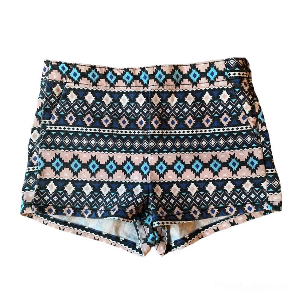 Cute Tribal Print H&M Shorts